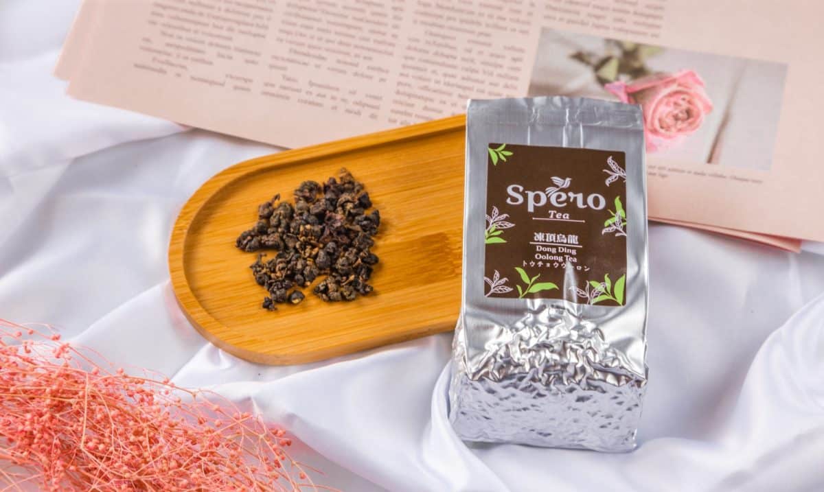 Spero Tea frozen top oolong tea indicates that oolong tea is decaffeinated tea