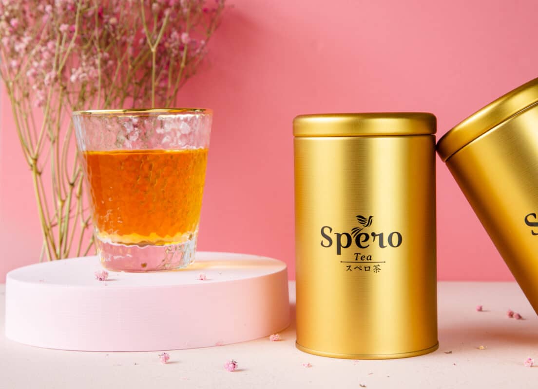 以Spero Tea至希茶茶葉罐表示外國人喜歡的台灣伴手禮